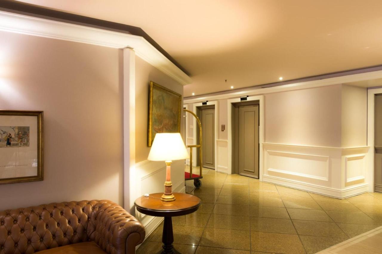Mc Flats The Claridge Apartment *